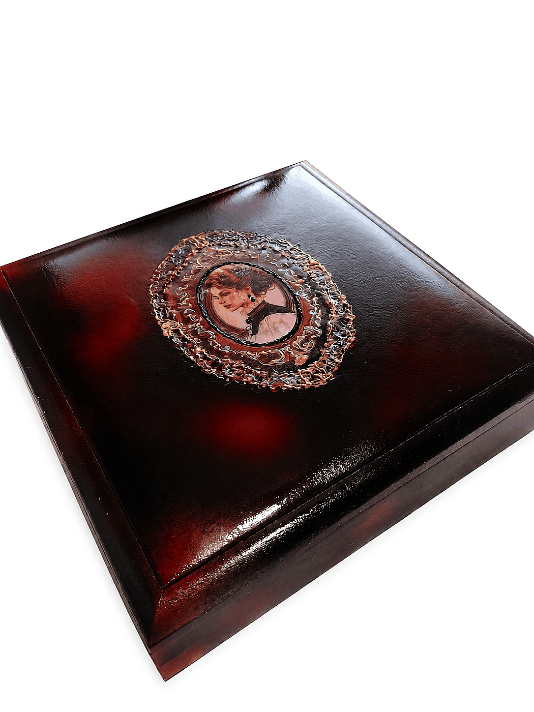 Unikatowa kasetka na biżuterię Dark Academia / Gothic | Rękodzieło Upcycling 19x19 cm