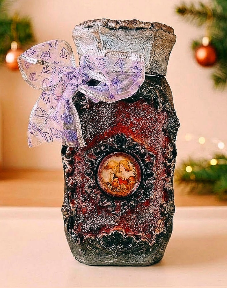 Świąteczny słoik z aniołkami w barokowym stylu – unikatowa dekoracja, bogato zdobiony, upcycling