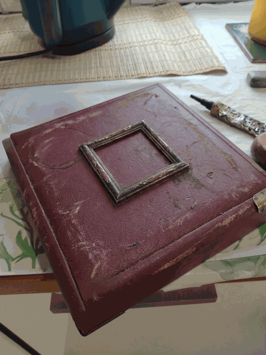 Unikatowa kasetka na biżuterię Dark Academia / Gothic | Rękodzieło Upcycling 19x19 cm